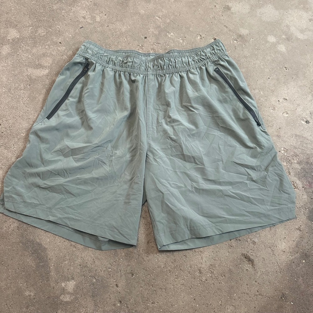 LEG3ND Athletic Shorts Mens L Green Zipper Pockets Performance Gym Workout